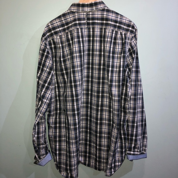 Soft wash button down - Picture 2 of 3